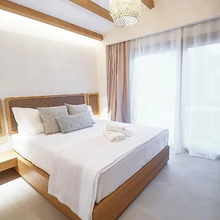 Celine's Rose Aparthotel *