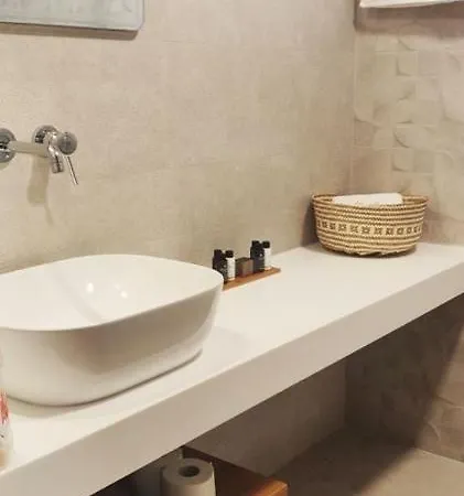 Aparthotel Celine's Rose 4*