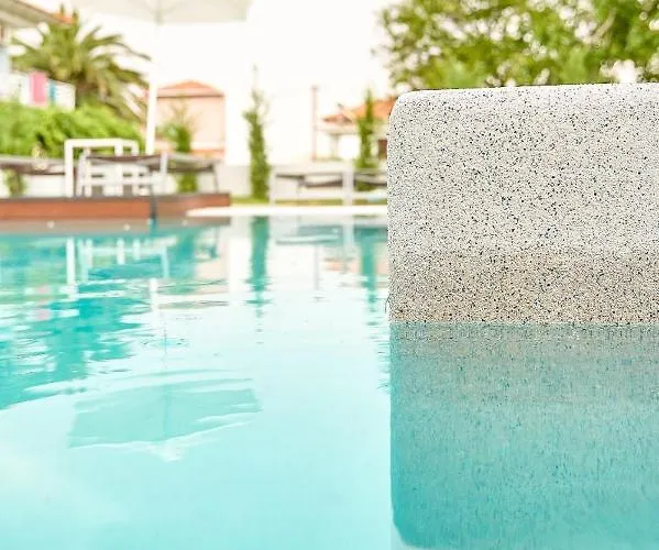 Celine's Rose Aparthotel